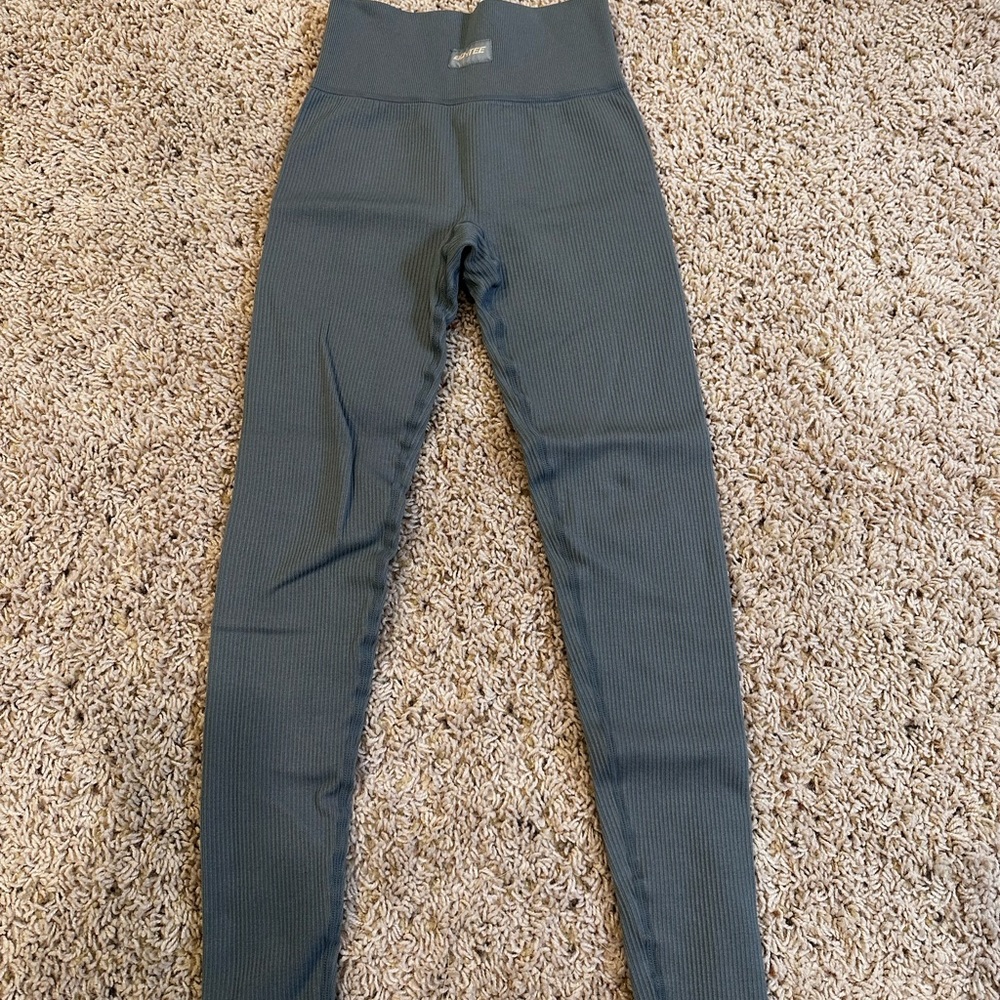 Botee leggings